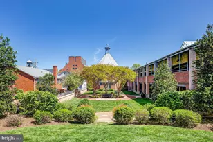 1398 S King St, Leesburg, VA 20175 - Photo 32