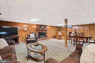 1398 S King St, Leesburg, VA 20175 - Photo 22