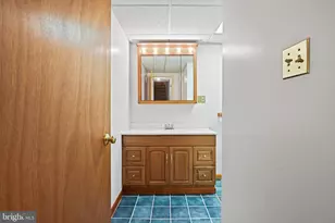 1396 S King St, Leesburg, VA 20175 - Photo 30