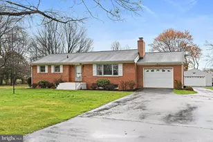 1396 S King St, Leesburg, VA 20175 - Photo 1