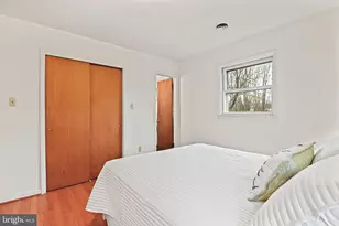 1396 S King St, Leesburg, VA 20175 - Photo 16