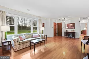 1396 S King St, Leesburg, VA 20175 - Photo 2