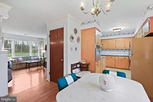 1396 S King St, Leesburg, VA 20175 - Photo 6