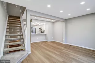 106 Charing Ct, Sterling, VA 20164 - Photo 6