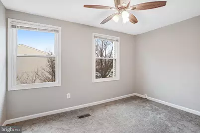 106 Charing Court, Sterling, VA 20164 - Photo 18