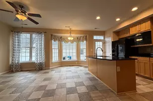 22949 Fanshaw Square, Brambleton, VA 20148 - Photo 4