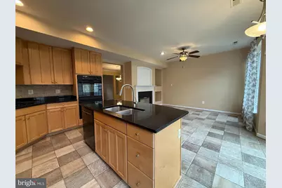 22949 Fanshaw Square, Brambleton, VA 20148 - Photo 10