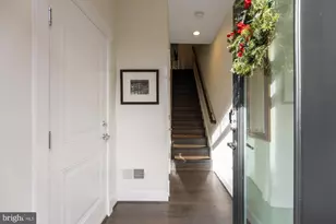 254 Bluemont Branch Terrace SE, Leesburg, VA 20175 - Photo 6