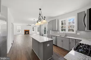 224 Lawford Dr SW, Leesburg, VA 20175 - Photo 22