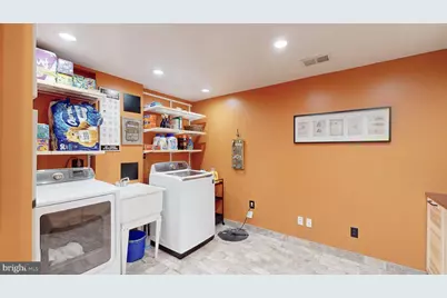 10728 Sugar Meadow Drive, Great Falls, VA 22066 - Photo 44