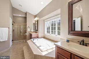 43941 Riverpoint Dr, Leesburg, VA 20176 - Photo 48