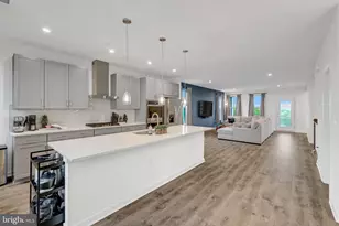 20941 Bluebird Sq, Sterling, VA 20165 - Photo 36