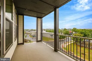 20941 Bluebird Sq, Sterling, VA 20165 - Photo 8