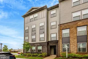 20941 Bluebird Sq, Sterling, VA 20165 - Photo 4