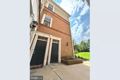20365 Belmont Park Terrace #118, Ashburn, VA 20147 - Photo 2