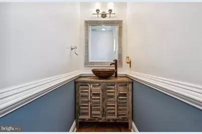 208 Wilson Avenue NW, Leesburg, VA 20176 - Photo 6