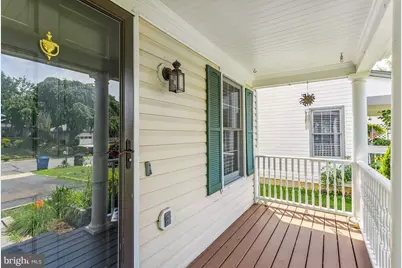 208 Wilson Avenue NW, Leesburg, VA 20176 - Photo 2