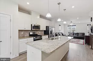 24594 Laurel Lake Terrace, Sterling, VA 20166 - Photo 12