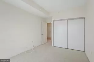 19355 Cypress Ridge Terrace, Leesburg, VA 20176 - Photo 16