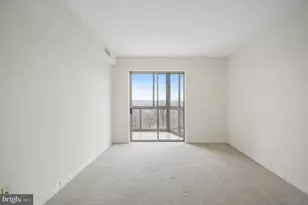 19355 Cypress Ridge Terrace, Leesburg, VA 20176 - Photo 18