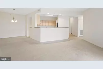 19355 Cypress Ridge Terrace #515, Leesburg, VA 20176 - Photo 2