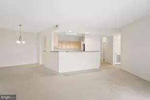 19355 Cypress Ridge Terrace, Leesburg, VA 20176 - Photo 2