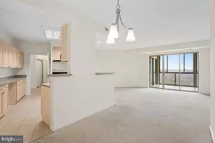 19355 Cypress Ridge Terrace, Leesburg, VA 20176 - Photo 10