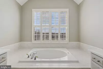 20276 Medalist Drive, Ashburn, VA 20147 - Photo 36