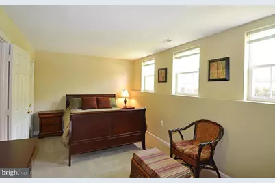 21168 Millwood Square, Sterling, VA 20165 - Photo 10