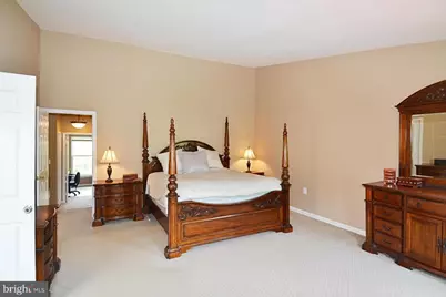 21168 Millwood Square, Sterling, VA 20165 - Photo 6