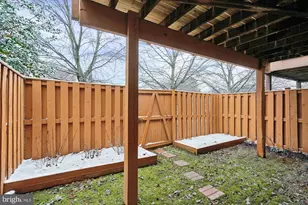 45590 Whitcomb Square, Sterling, VA 20166 - Photo 6