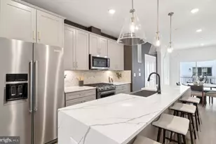 42619 Black Angus Dr, Ashburn, VA 20148 - Photo 4