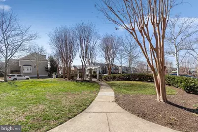 43187 Owen Park Way, Chantilly, VA 20152 - Photo 26