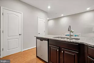 24660 Byrne Meadow Square, Aldie, VA 20105 - Photo 16