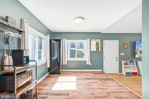 341 E G St, Purcellville, VA 20132 - Photo 24