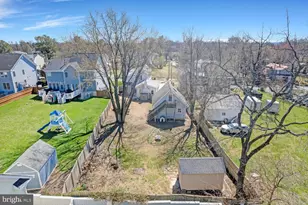 341 E G St, Purcellville, VA 20132 - Photo 48