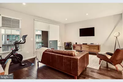 22317 Seabring Terrace, Ashburn, VA 20148 - Photo 8