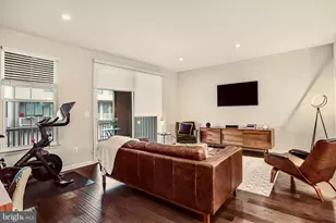 22317 Seabring Terrace, Ashburn, VA 20148 - Photo 8