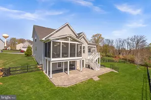 35829 Peninsula Ct, Round Hill, VA 20141 - Photo 12
