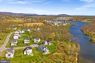 35829 Peninsula Ct, Round Hill, VA 20141 - Photo 6