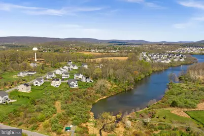 35829 Peninsula Court, Round Hill, VA 20141 - Photo 4