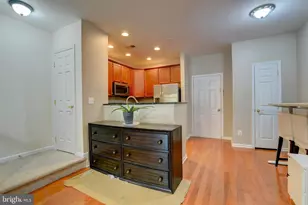43920 Hickory Corner Terrace, Ashburn, VA 20147 - Photo 8