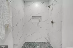 102 N Rogers St, Hamilton, VA 20158 - Photo 32