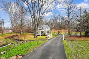 102 N Rogers St, Hamilton, VA 20158 - Photo 2