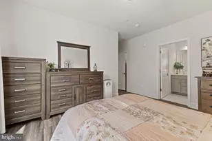 23669 Golden Embers Square, Ashburn, VA 20148 - Photo 16