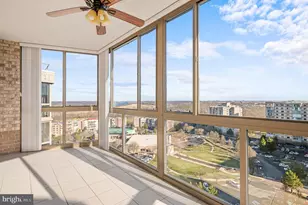 19365 Cypress Ridge Terrace, Leesburg, VA 20176 - Photo 2
