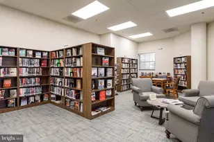 19365 Cypress Ridge Terrace, Leesburg, VA 20176 - Photo 32