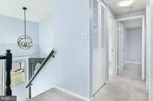 211 Amy Ct, Sterling, VA 20164 - Photo 12