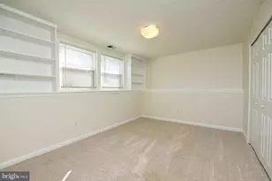 211 Amy Ct, Sterling, VA 20164 - Photo 16