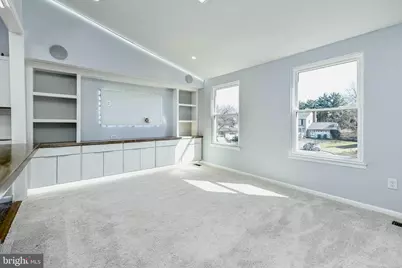 211 Amy Court, Sterling, VA 20164 - Photo 4